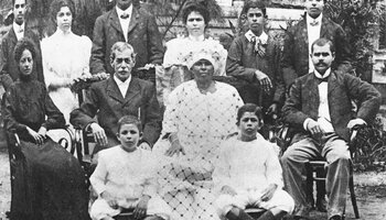 A Jewish family in Paramaribo, Suriname, circa 1950s (Nederlands Archief).