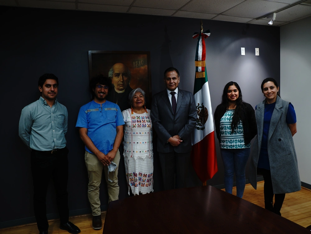 Participants with the Deputy Consul of the Mexican Consulate
